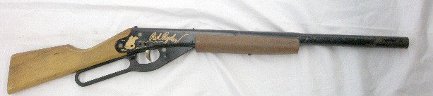 Vintage Red Ryder Toy BB Gun: Vintage Daisy Red Ryder toy BB gun. Condition: Areas with wear & rust.