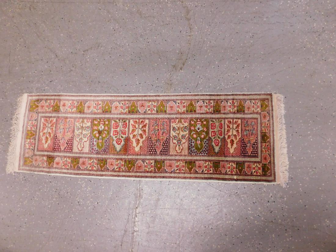 Oriental Silk Runner (1 of 4)