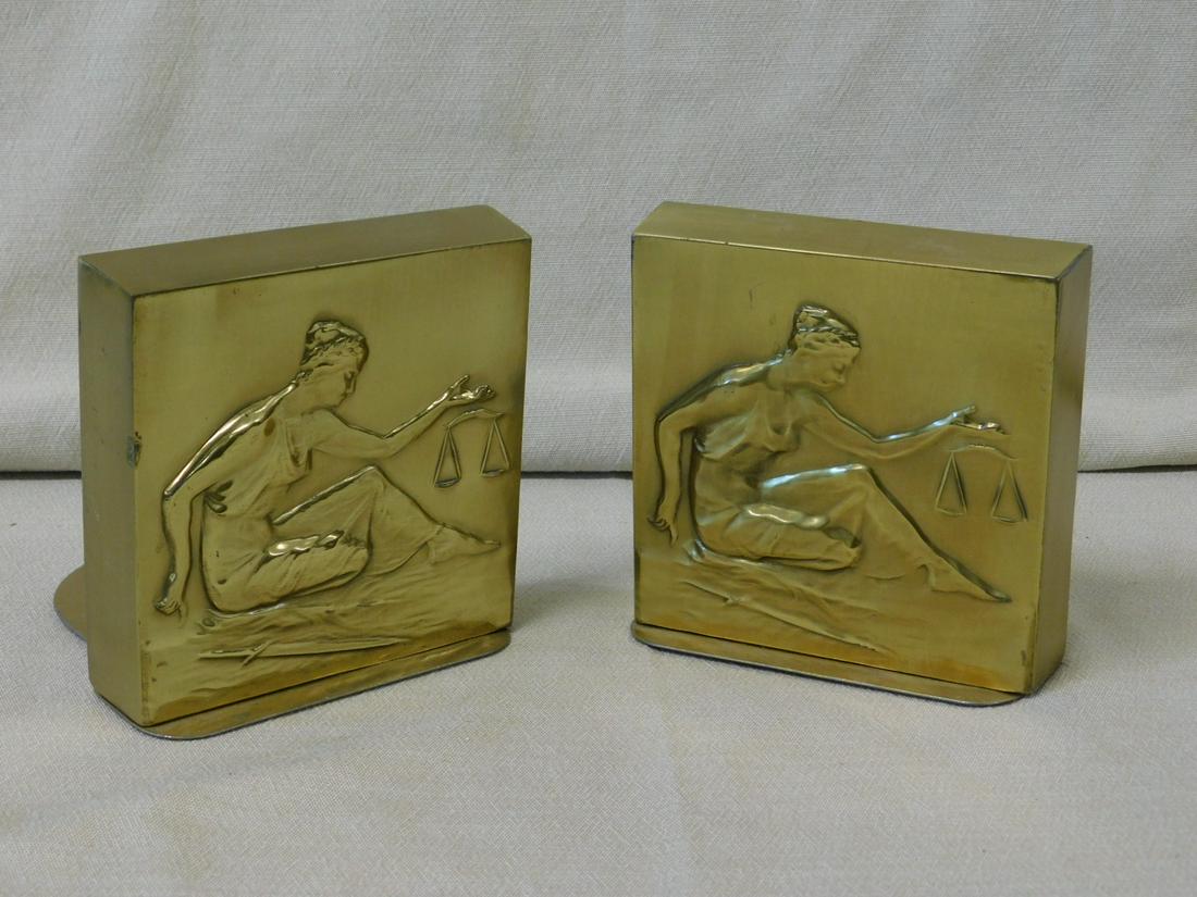 Pr Neo Classic Style Bookends (1 of 3)