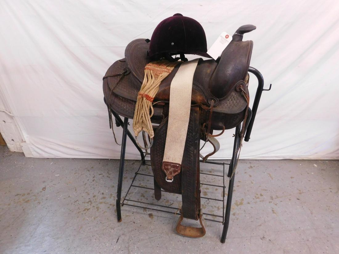 Vintage Western Saddle (1 of 10)