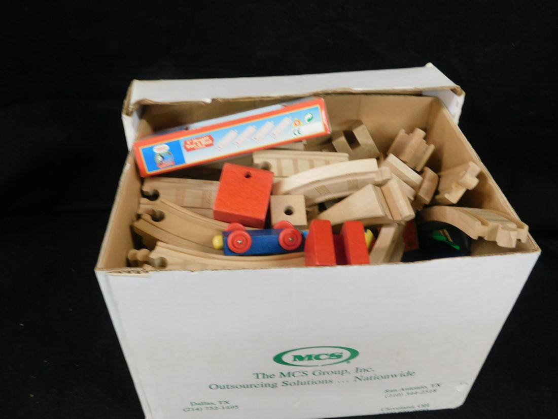 Thomas The Tank Wooden Track 100+ Pieces (1 of 4)