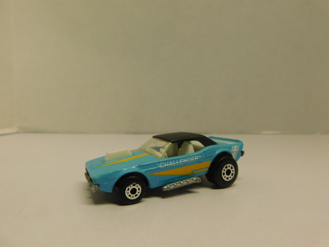 Rare 1975 Matchbox Superfast Dodge Challenger (1 of 2)