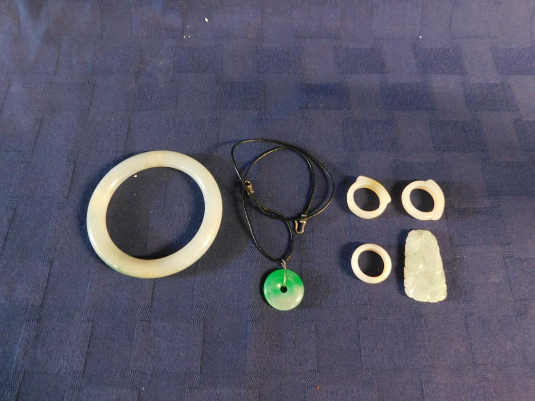 Chinese Jade Jewelry (1 of 4)