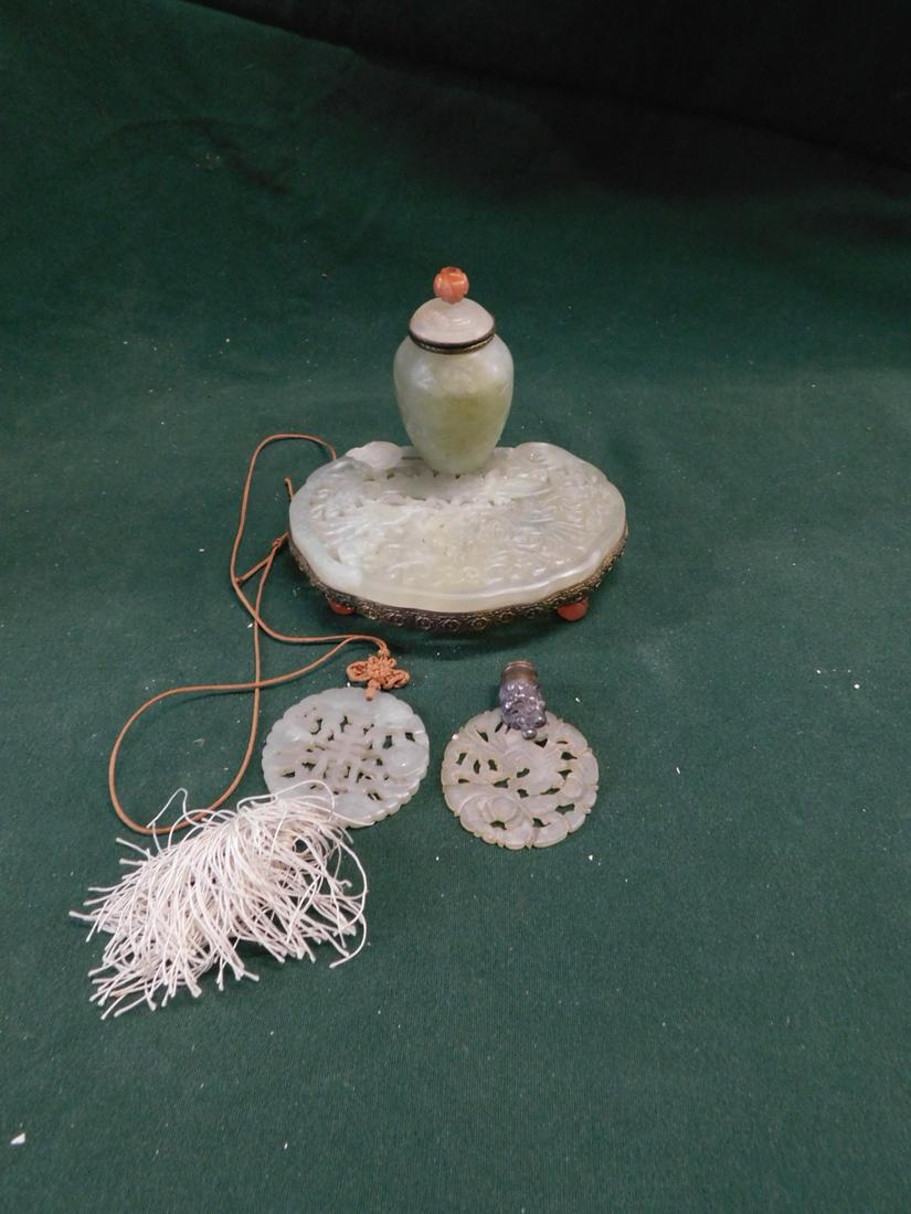 Chinese Jade Ink Stand & Disks (1 of 6)