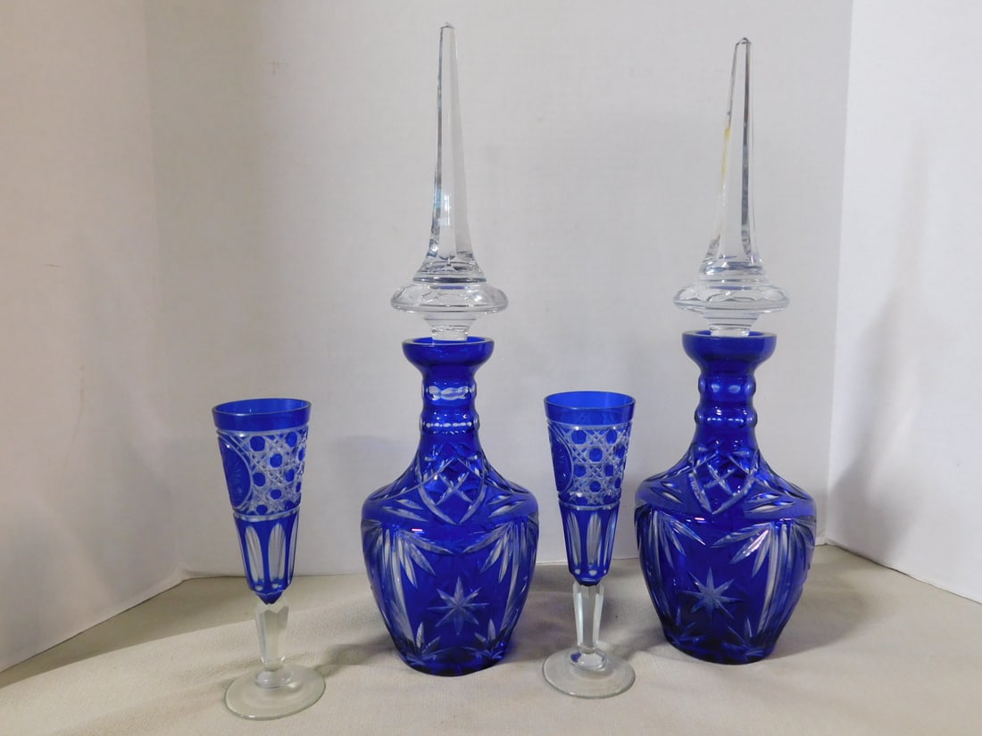Decanters & Goblets (1 of 5)