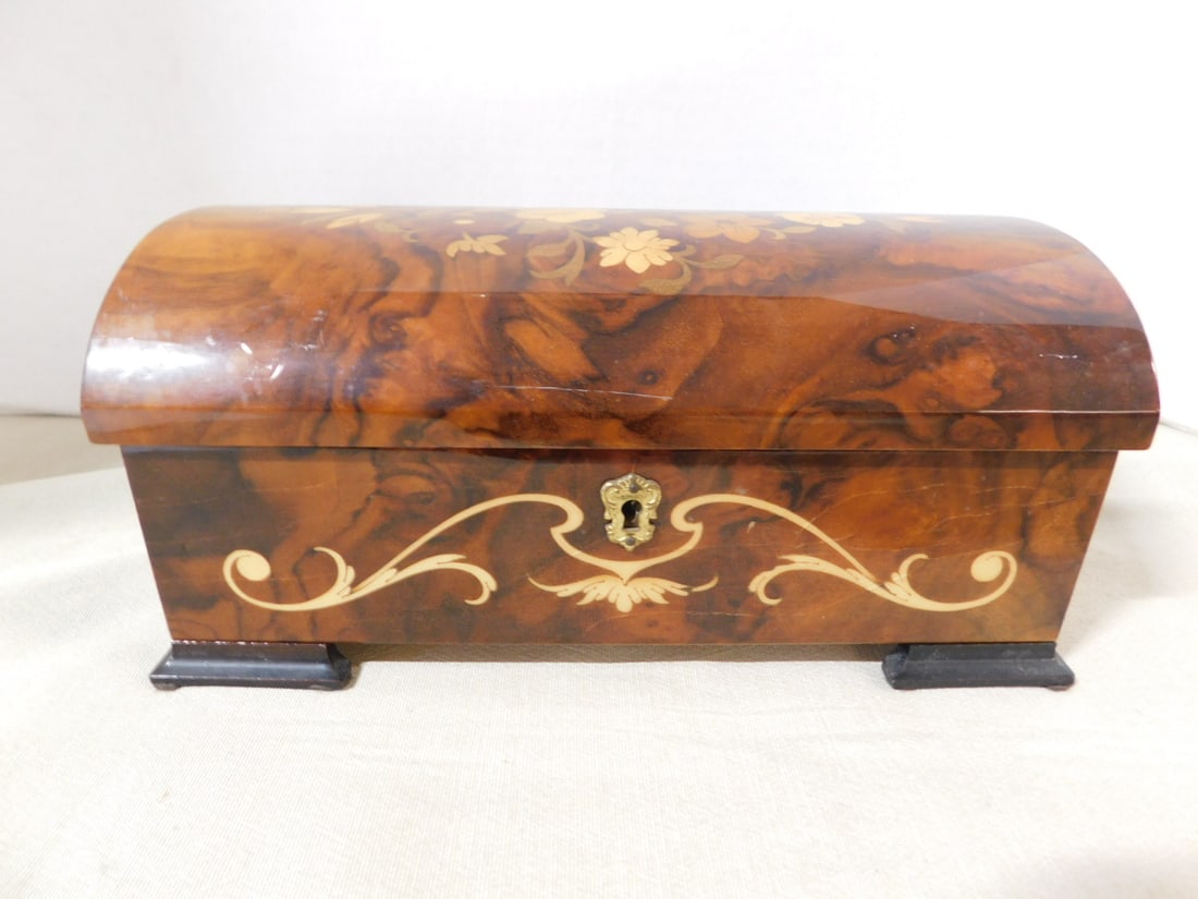 Italian Musical Jewelry Box Auction