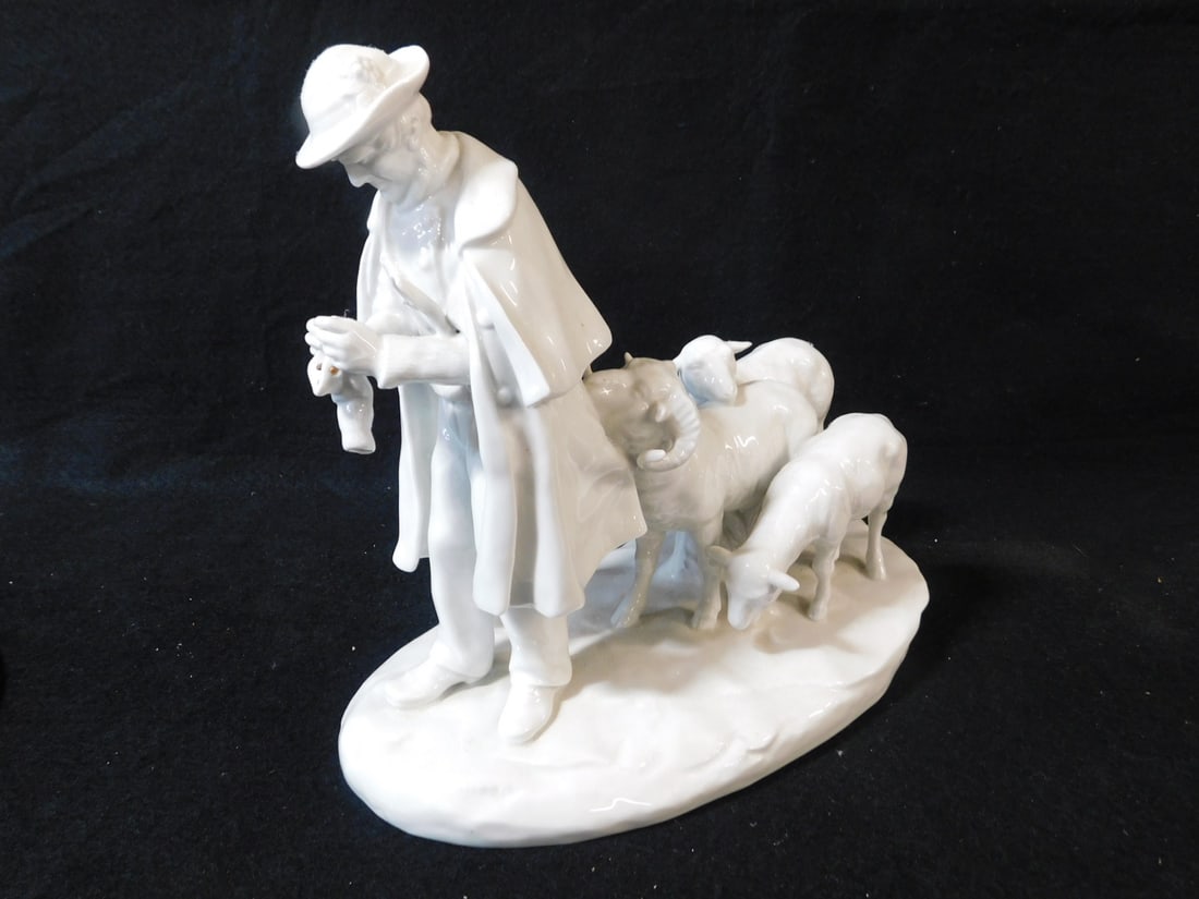 Von Schierholz Shepherd Sculpture (1 of 5)