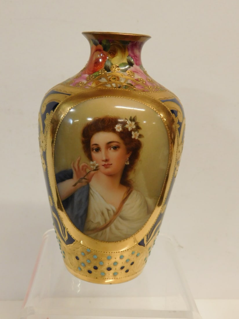 Royal Vienna Portrait Cabinet Vase (1 of 4)