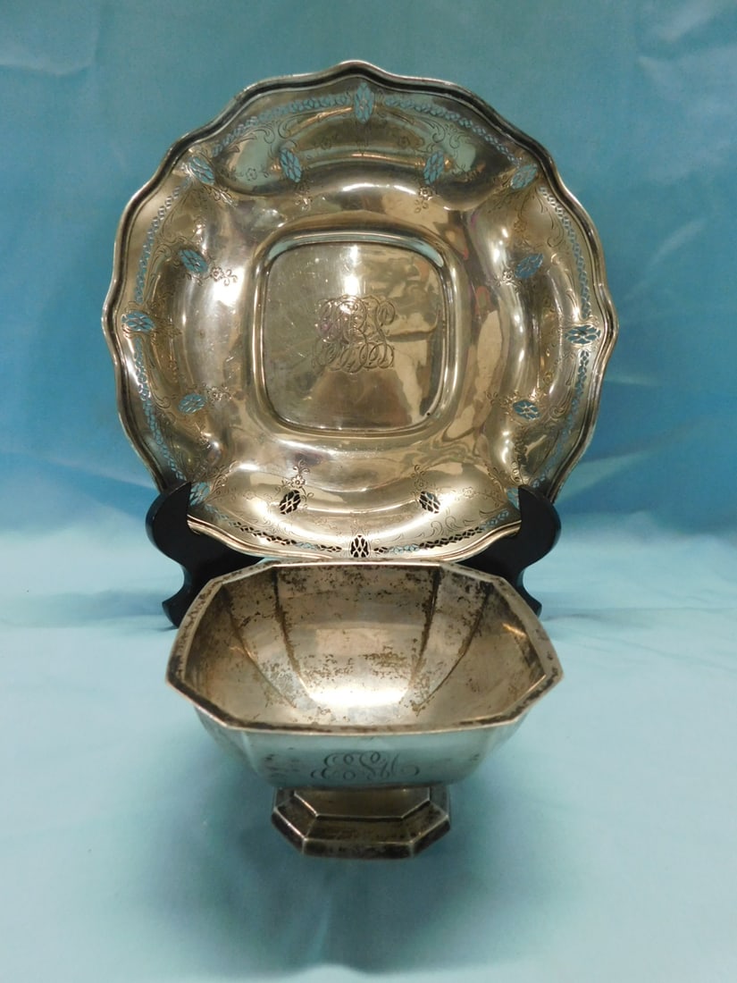 2 Sterling Table Pieces (1 of 6)