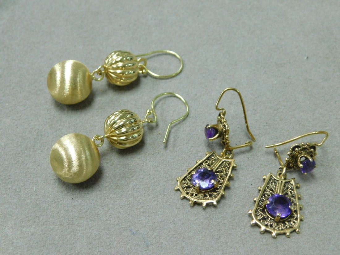 2 Pr. 14k yg Pierced Earrings (1 of 3)