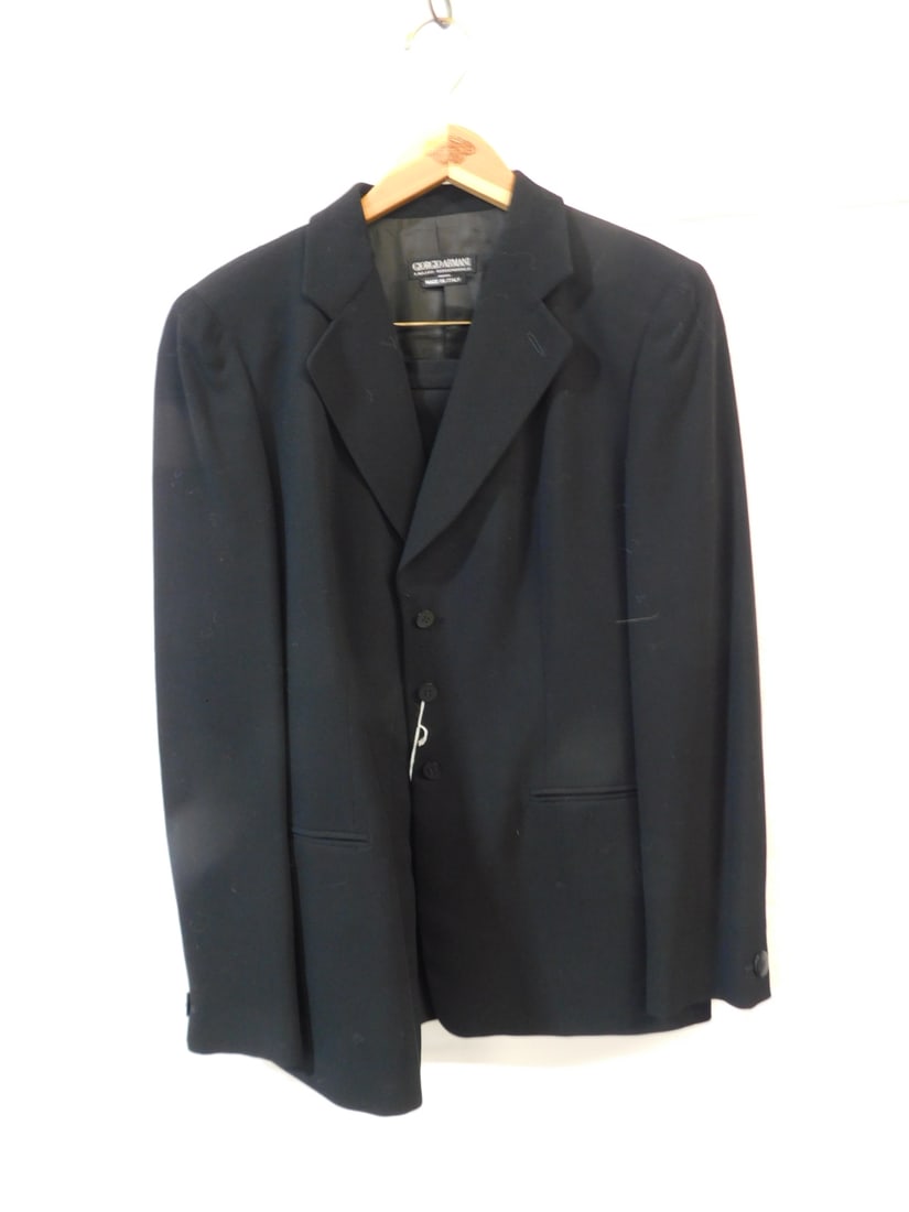 Women's Giorgio Armani Suit (1 of 4)