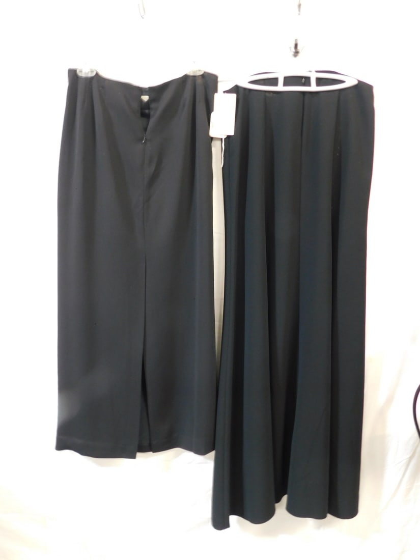 2 Black Full Length Skirts - Rodriguez Sz 12 (1 of 5)
