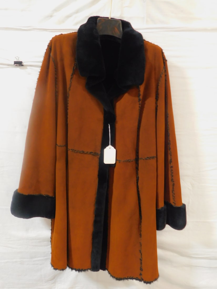 Woman's Coat (1 of 2)