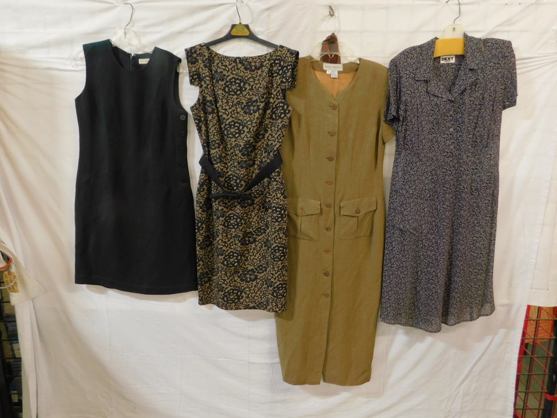 4 Dresses (1 of 3)