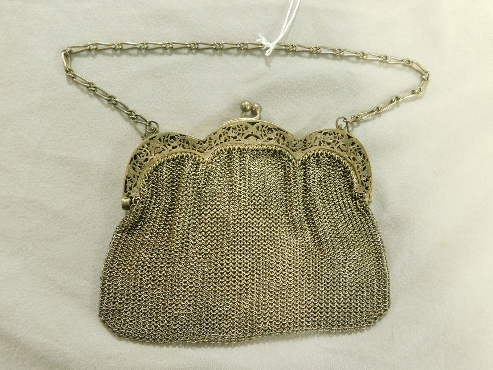 Victorian Mesh Purse (1 of 4)