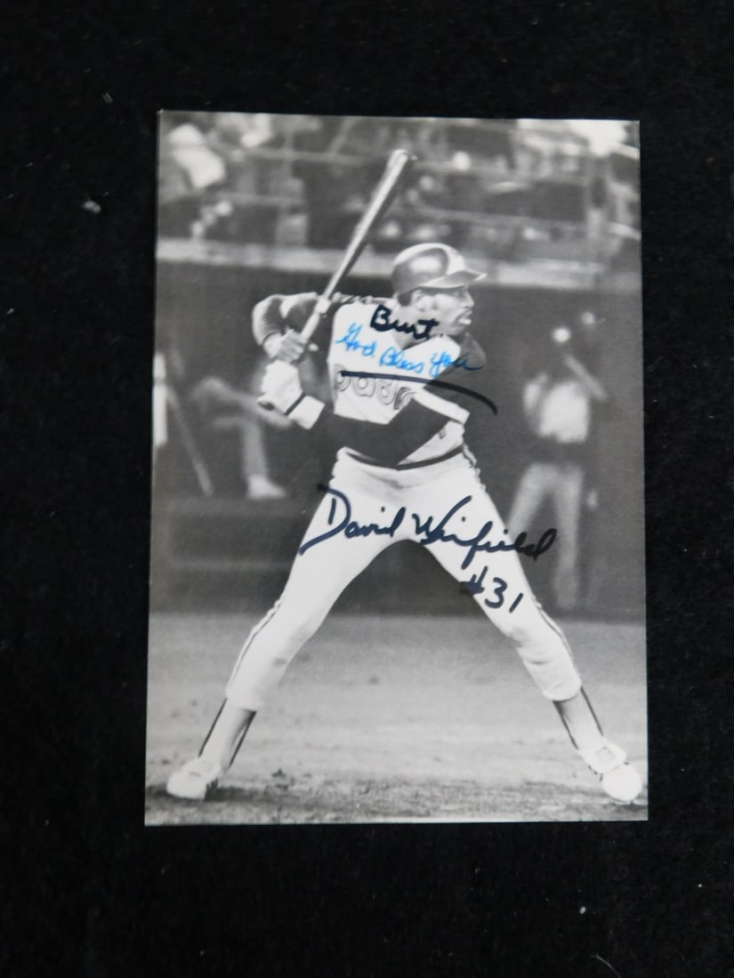 D. Winfield Signed Photo Info Card (1 of 3)
