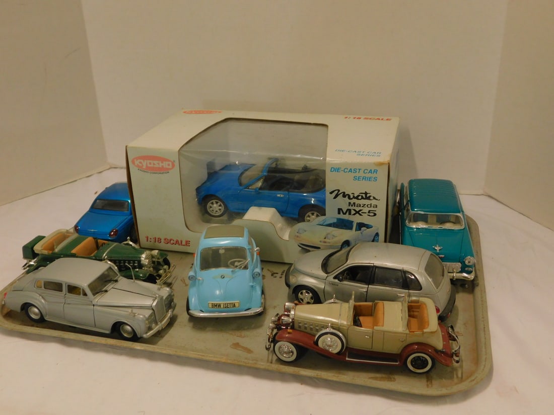 8 Die Cast Scale Model Vehicles (1 of 6)