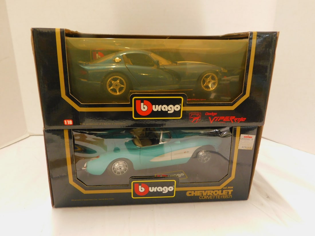 2 Bburago 1"18 Scale Model Cars (1 of 4)