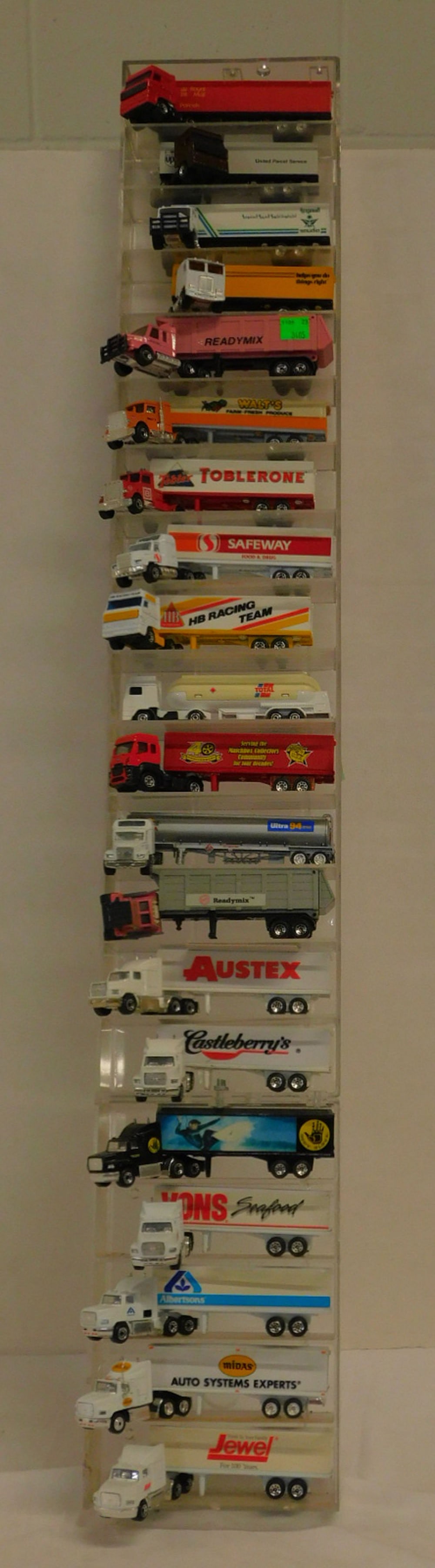 20 Vintage Matchbox Tractor Trailers (1 of 3)