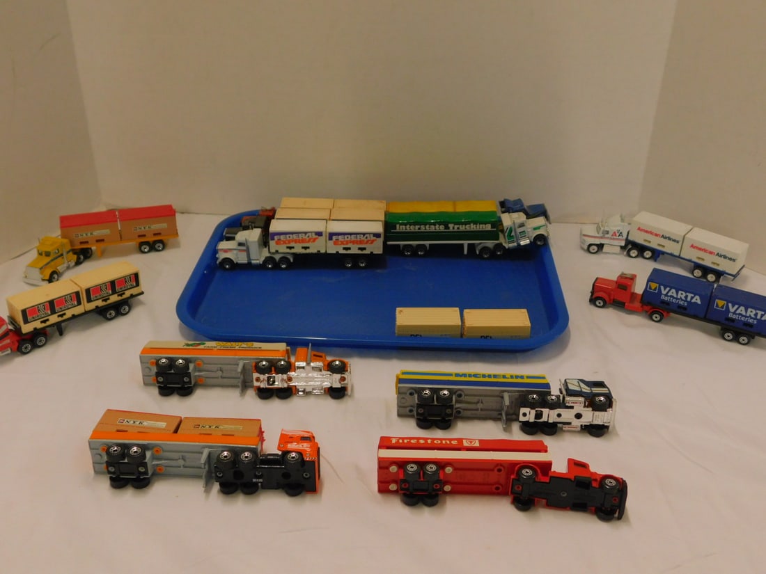 13 Matchbox Tractor Trailers (1 of 6)