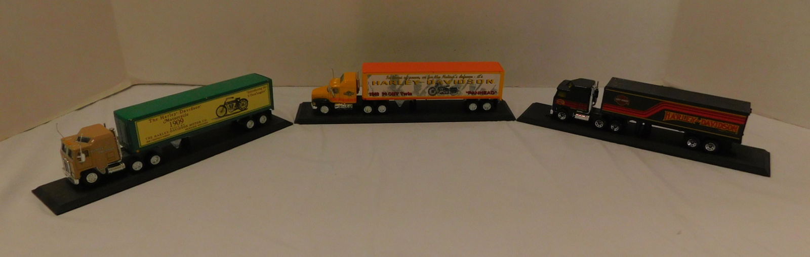3 Vintage Matchbox H.D. Tractor Trailers (1 of 4)