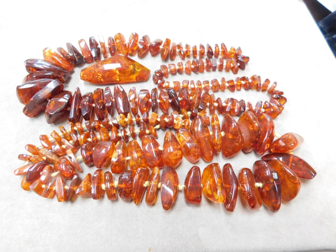 2 Amber Necklaces & Pin (1 of 3)