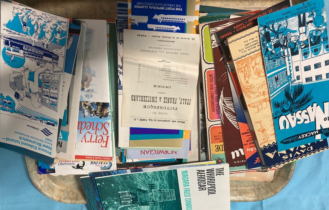 Various 1950s - 90s Travel Brochures: Various 1950s - 90s Travel Brochures, International including: Canada, Niagara Falls, Bermuda, Bahamas, Cuba, Jamaica, Norwegian, very good graphics. CONDITION: Very good graphics. CONDITION: Very goo