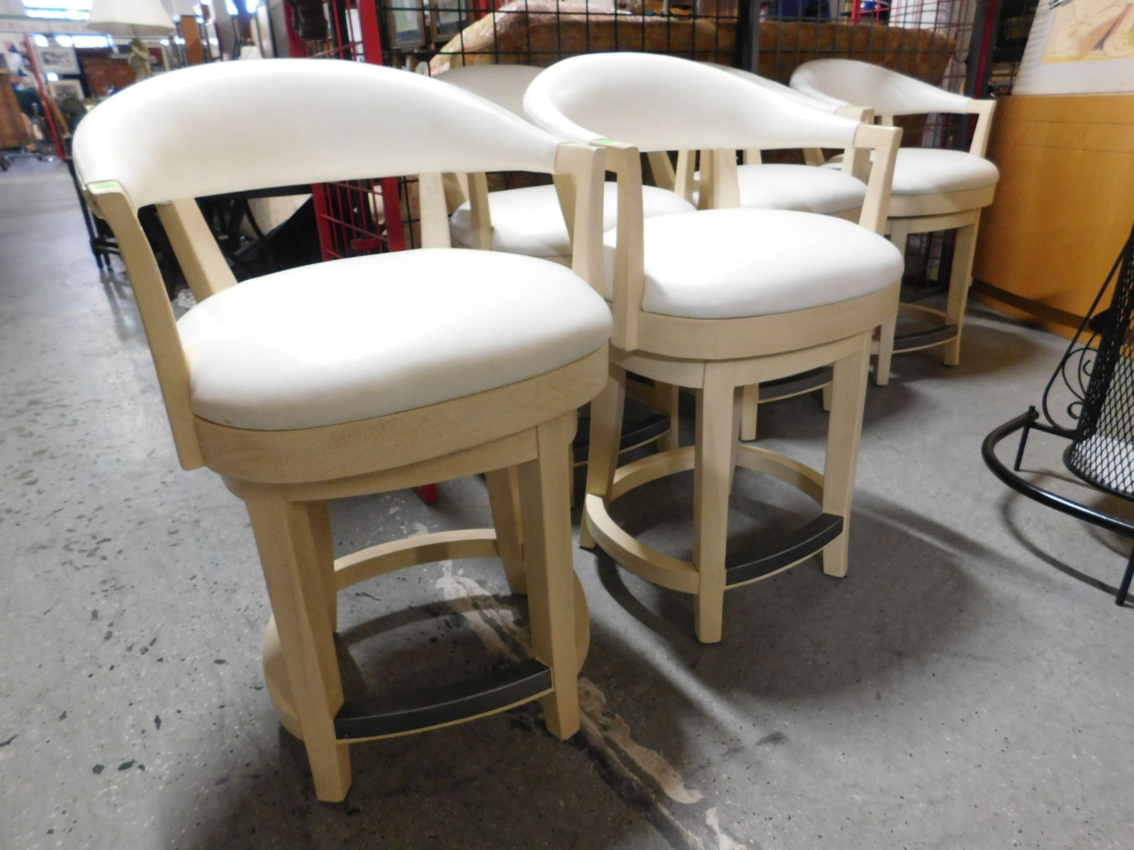 5 Bar Stools (1 of 4)