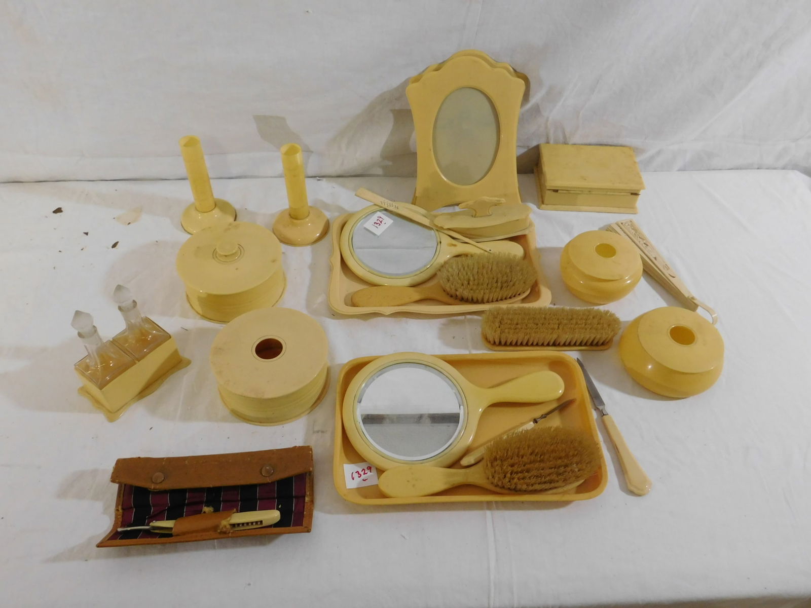 Large Lot Celluloid Dresser Accessories (1 of 4)