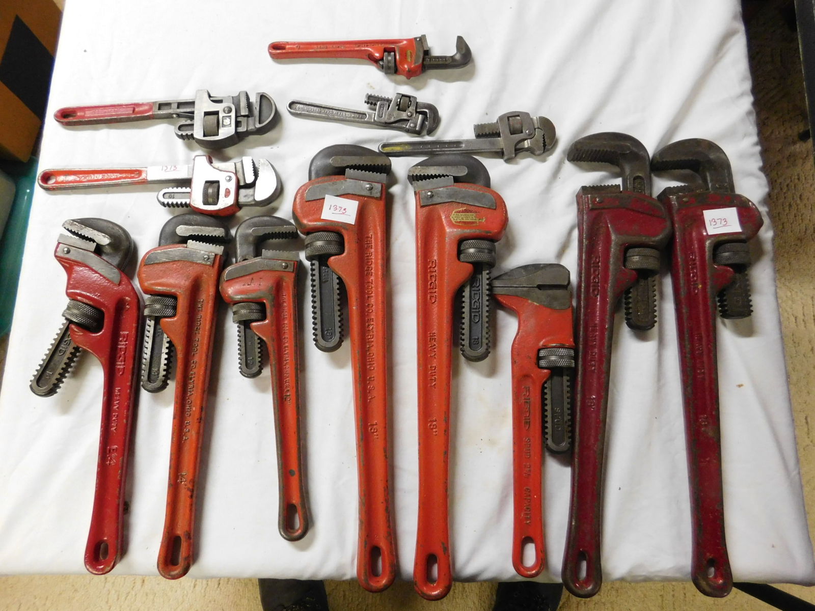 Rigid Pipe Wrenches (1 of 4)