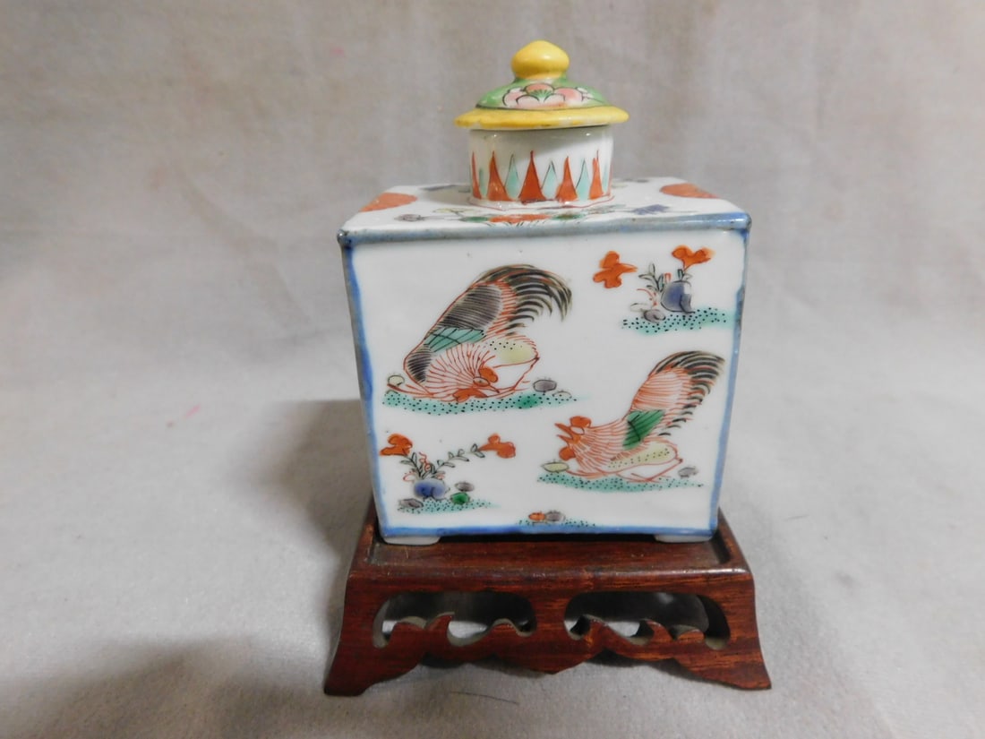 Chinese Tea Caddy (1 of 5)