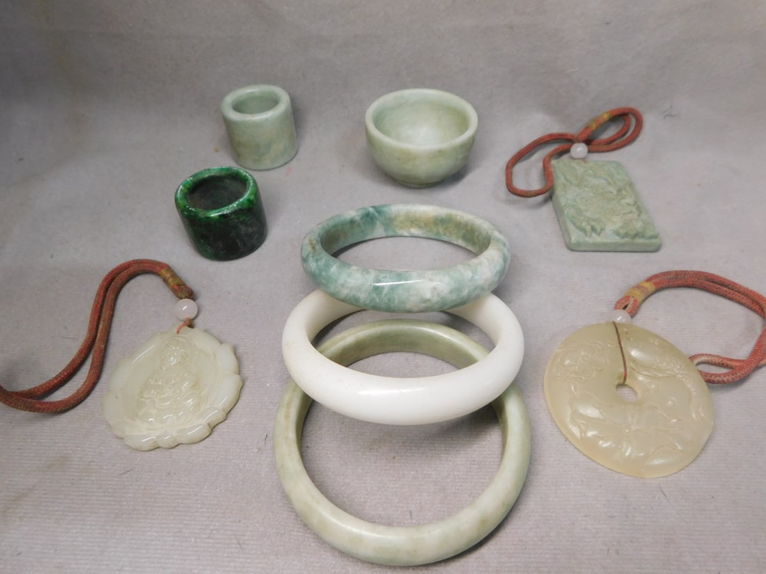 Chinese Hardstone Group (1 of 6)