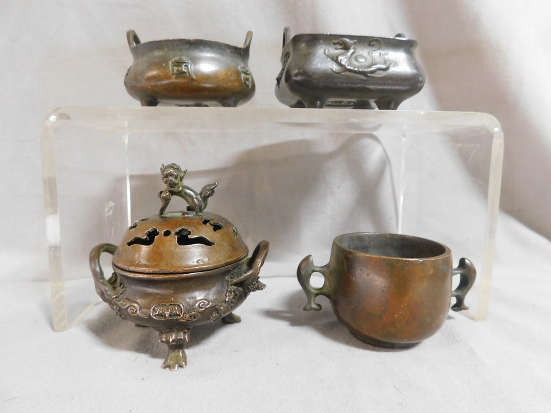 4 Chinese Bronze Vessels (1 of 5)