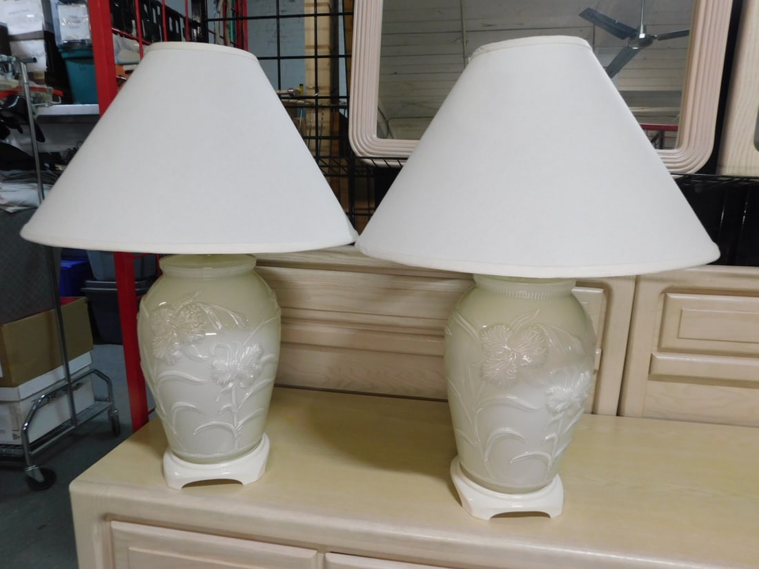 Pr Table Lamps (1 of 2)