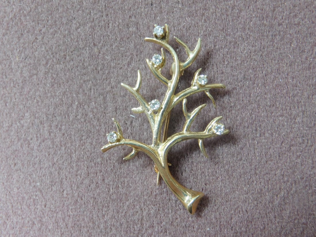 14K YG Branch Form Diamond Pin (1 of 2)
