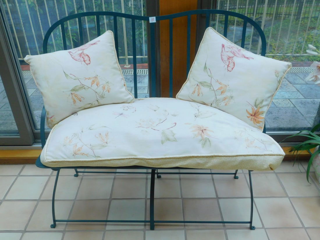 Metal garden bench (1 of 2)