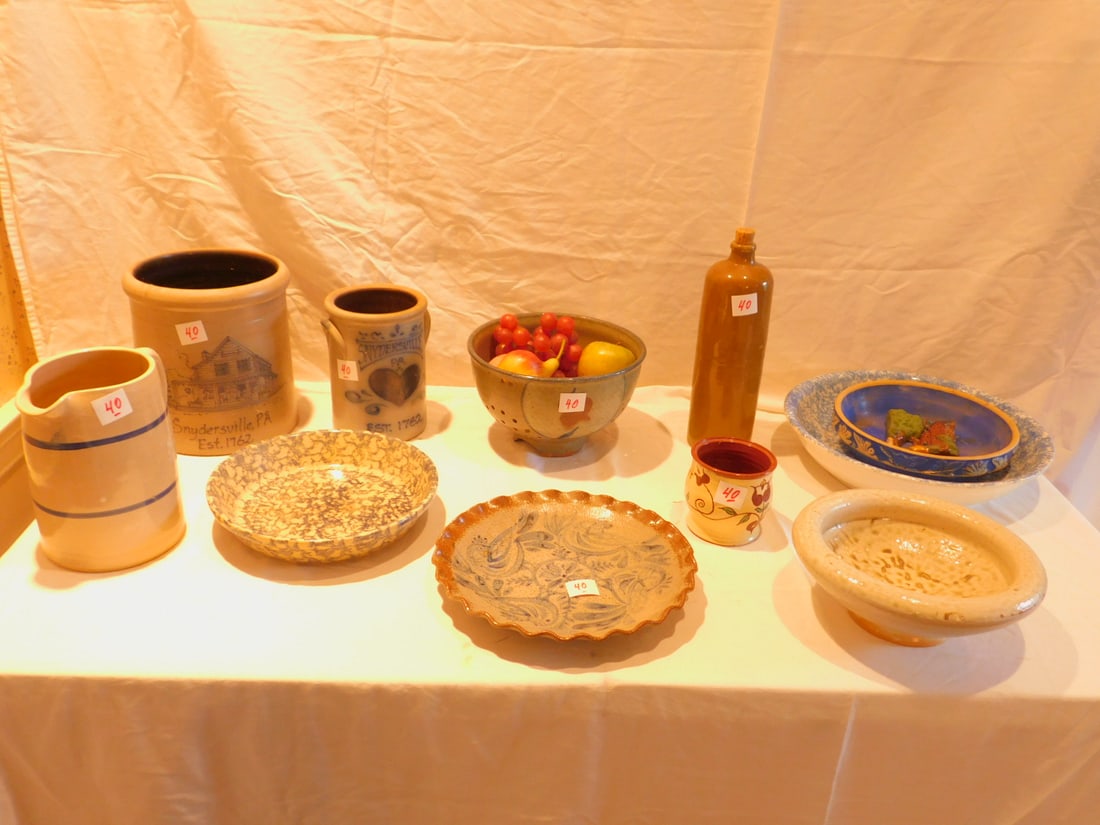 Primitive pottery lot (1 of 6)