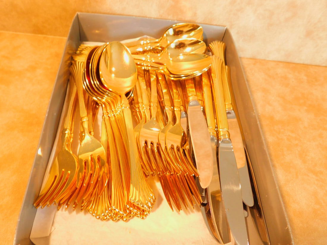 Gold plated flatware (1 of 3)