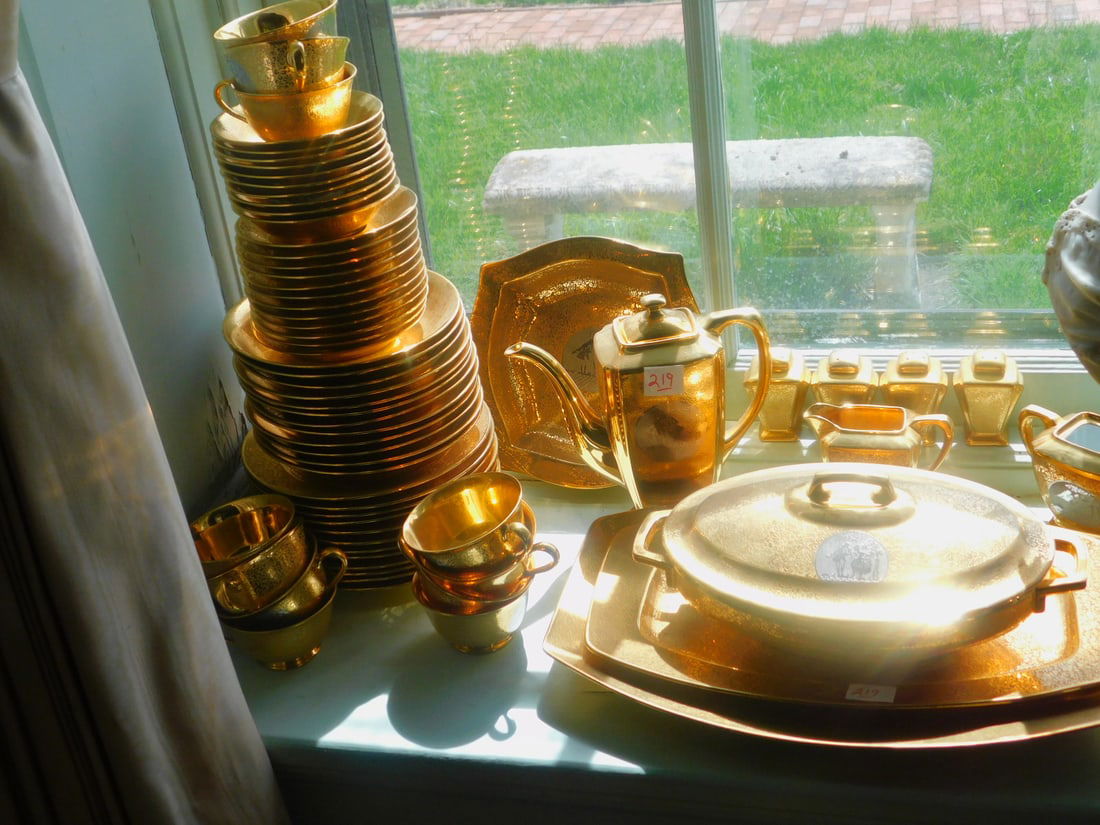 Royal China dinner service (1 of 9)