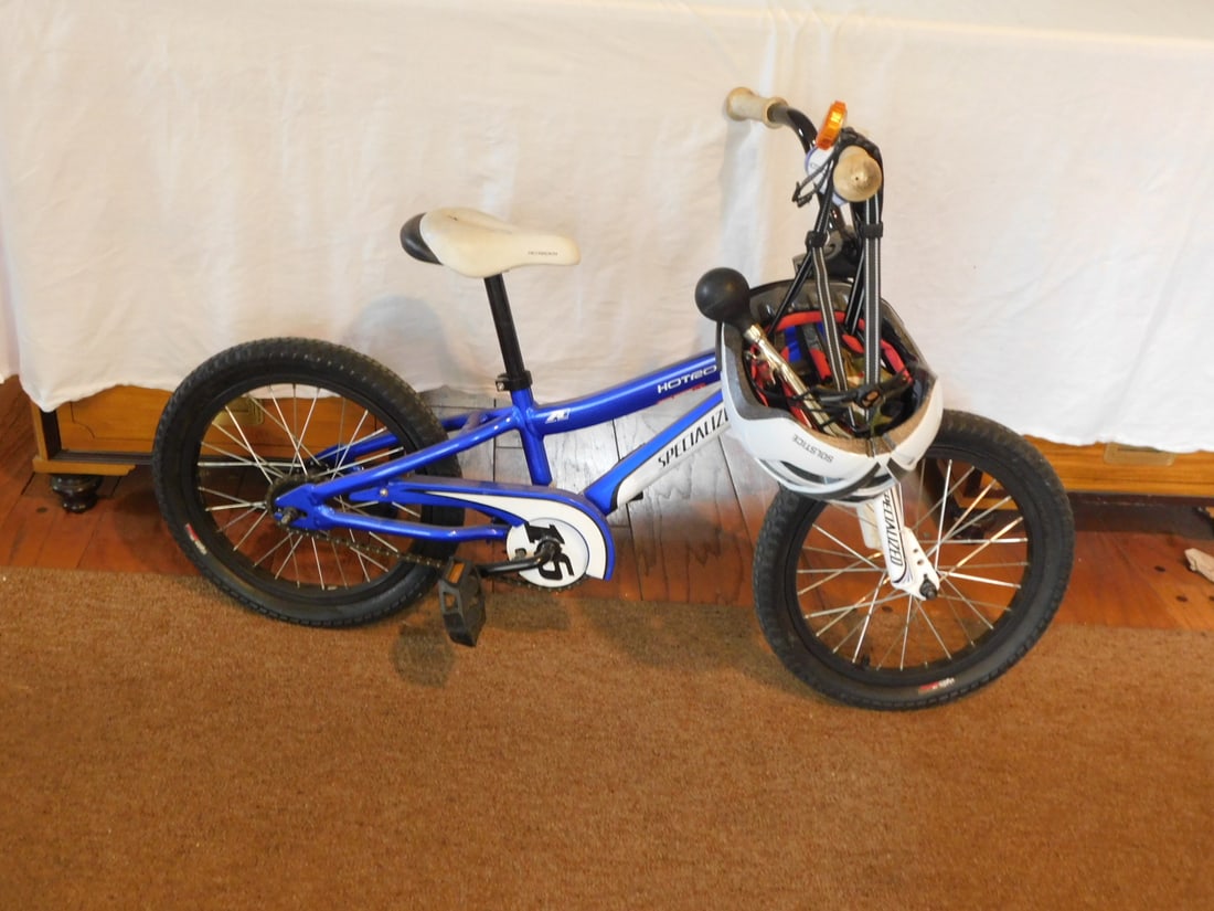 Hot Rock boy's bicycle (1 of 6)