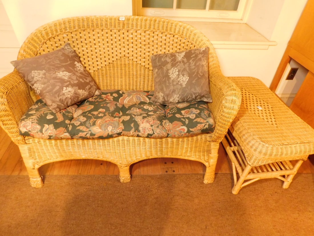 Wicker love seat and coffee table (1 of 4)