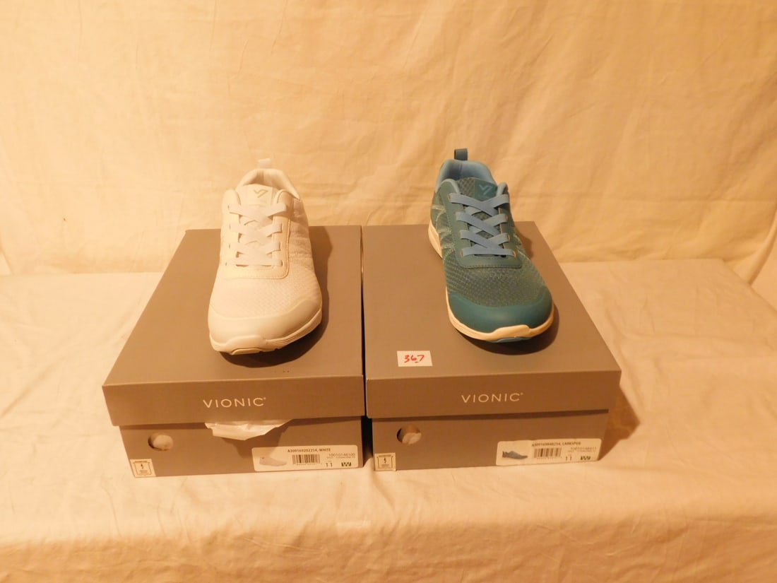 2 Pair Vionic women's sneakers (1 of 3)
