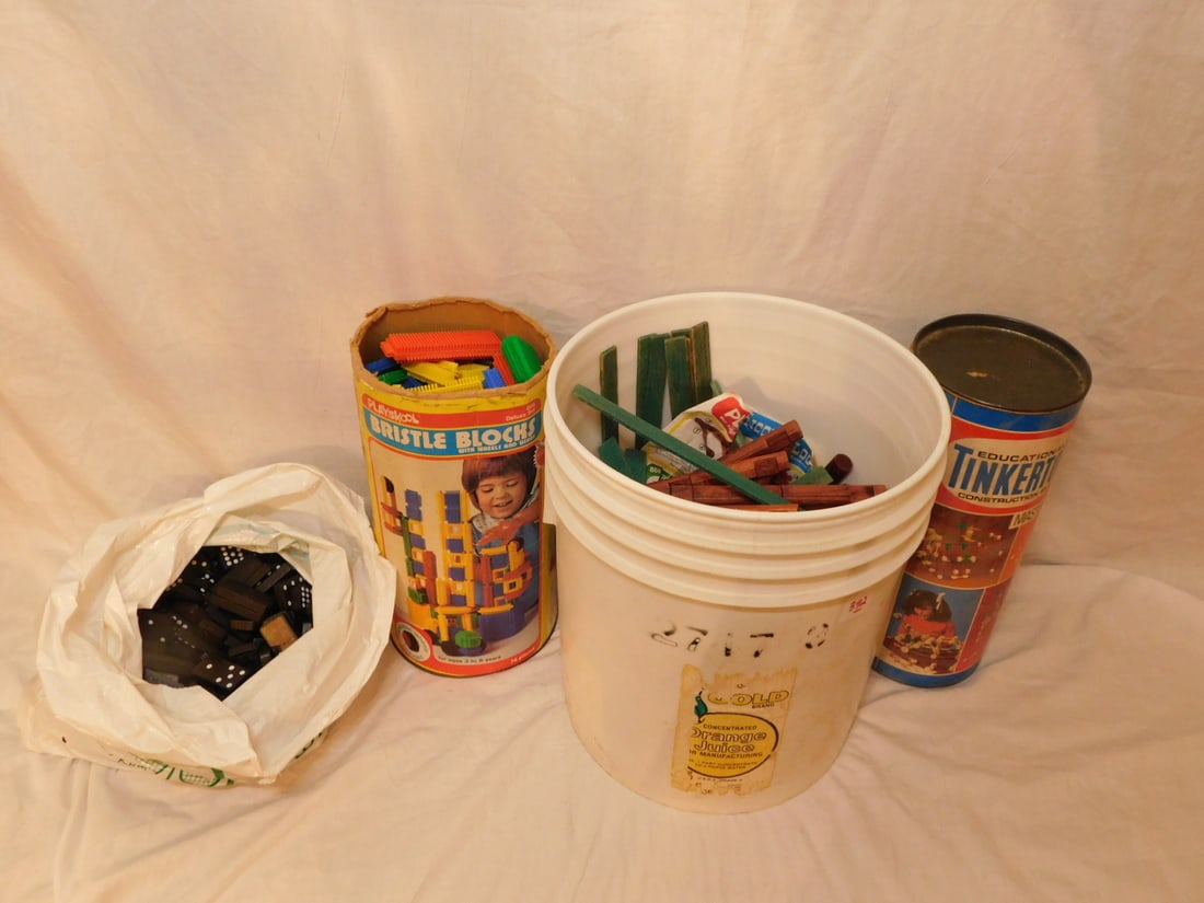 Toy construction sets (1 of 7)