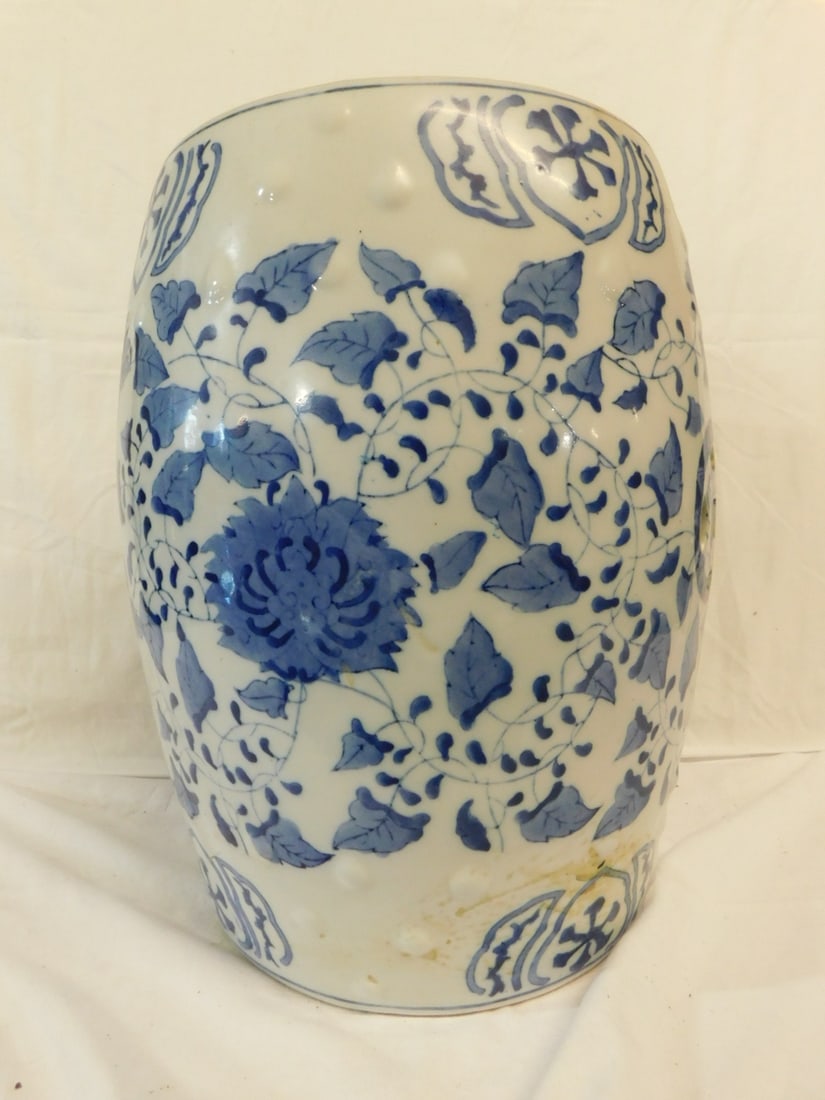 Chinese Garden Barrel: Chinese Garden Barrel, blue and white porcelain, floral and foliate design, late 20th C, 15 3/4"h, 12"d. CONDITION: Very fine.