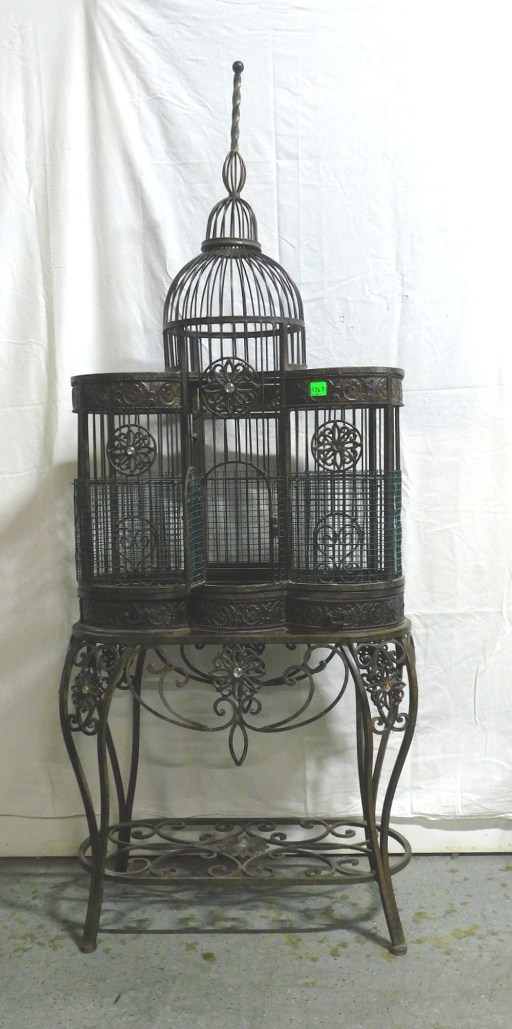 Bird Cage on Stand (1 of 4)