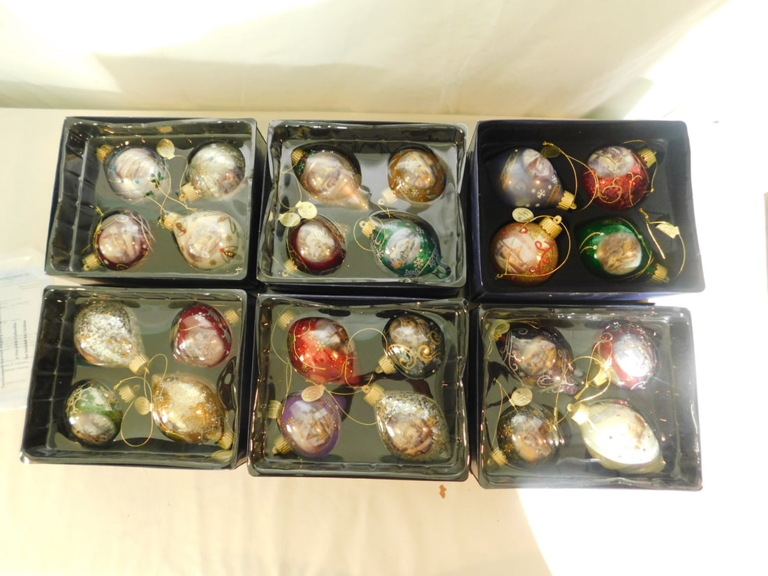 Thomas Kinkade Christmas Ornaments: Thomas Kinkade Christmas Ornaments, five original boxes, each with four decorated ornaments. CONDITION: Very fine. Hardly if ever used.