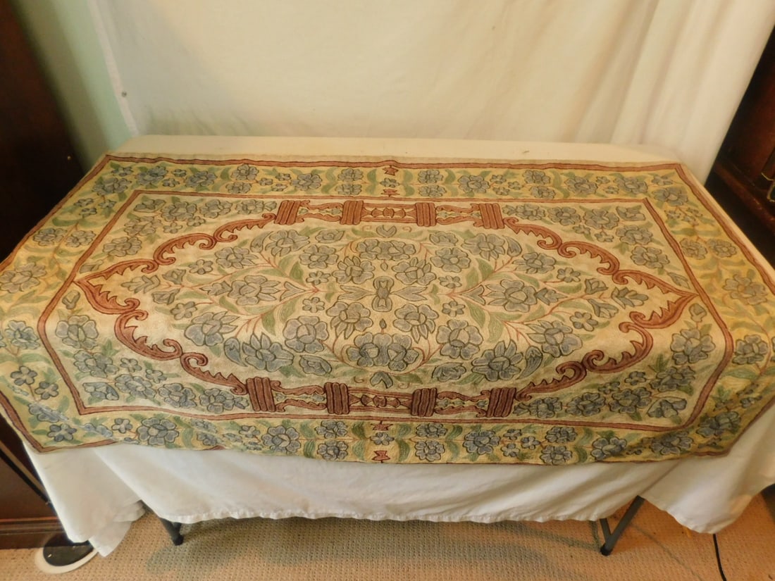 Aubusson Throw Rug: Aubusson Throw Rug, woven floral, pillar and scroll design in cream, blues and mauve, approx. 47" x 6". CONDITION: Very good.