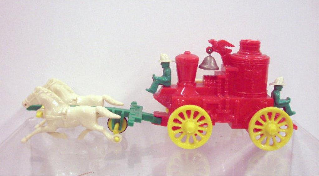 1950's Hardy Plastic Pumper Fire Truck: 1950's Hardy Plastics and Chemical Corp. hard plastic horse drawn pumper fire truck. CONDITION: Very good with minor wear.