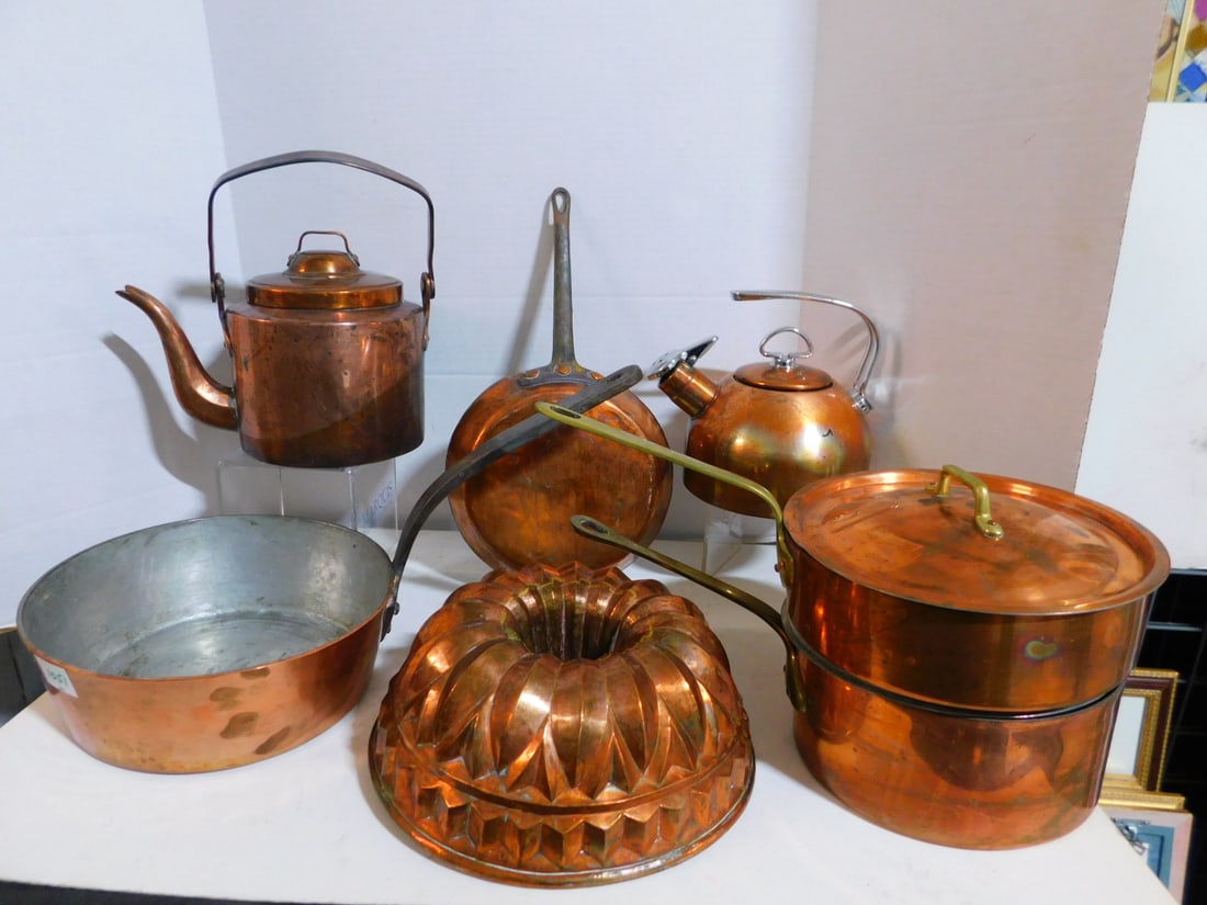 7 Pieces of Copper Cookware (1 of 4)