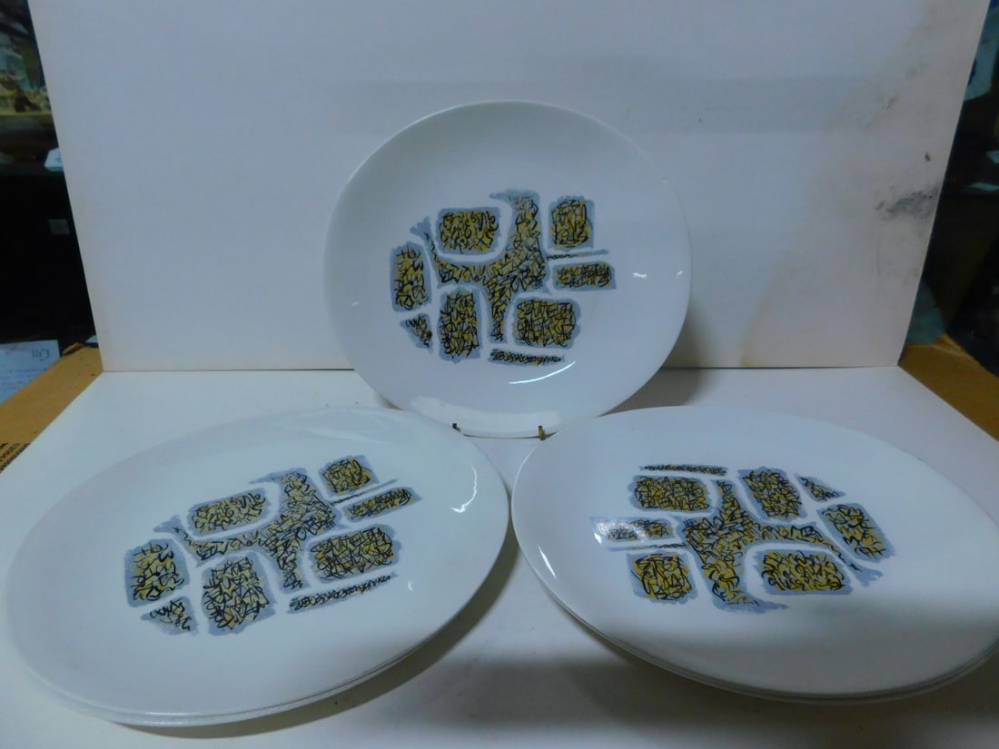 6 Eva Zeisel Plates (1 of 2)